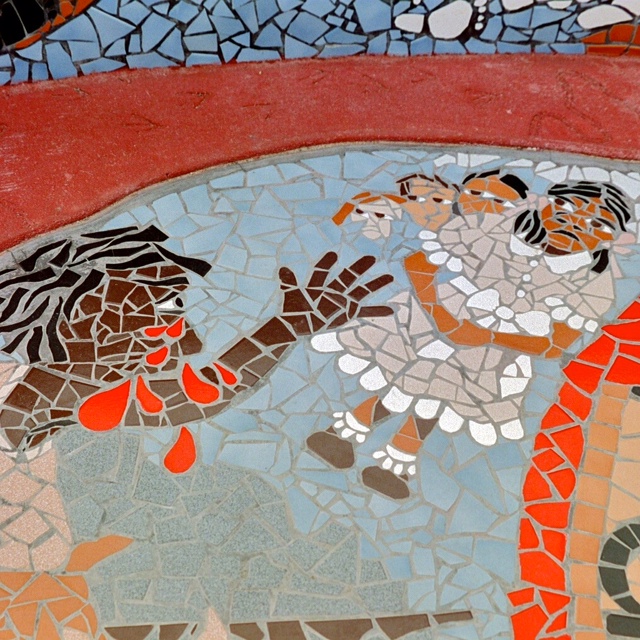 Kondoni sculpture ©2014 Garry Benson