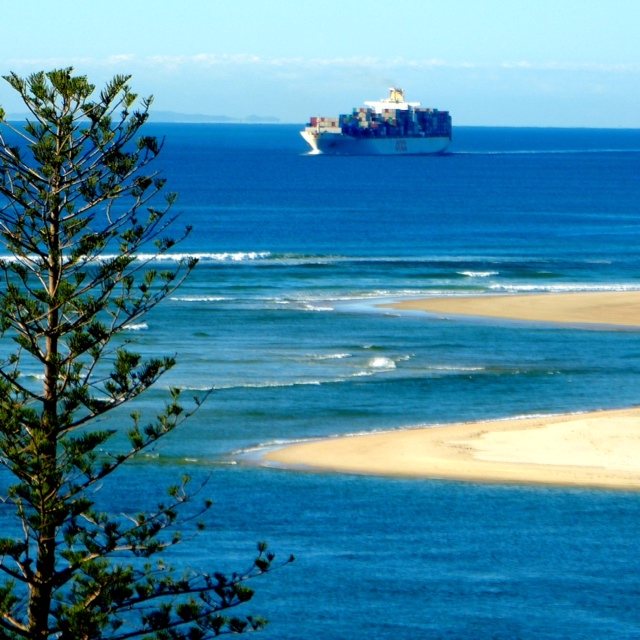 Image credit: © Garry Benson 2014