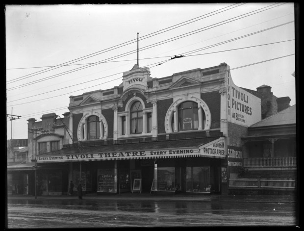 Tivoli Theatre: Sir George Grey Special Collections, Auckland Libraries, 1-W1606