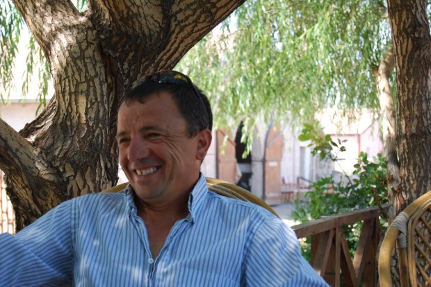 Ercihan likes our plan!  Akhal Teke Ranch, August 2008.